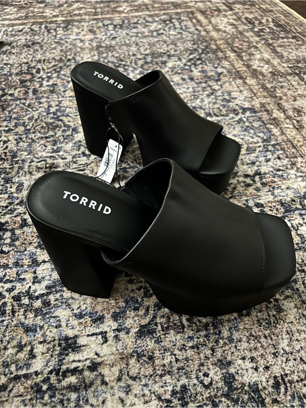 NWT Torrid Platform Heels Sandals